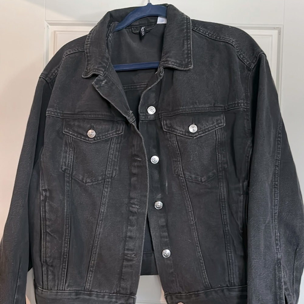 Women’s black jean jacket